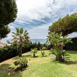 Art Gallery House Villa